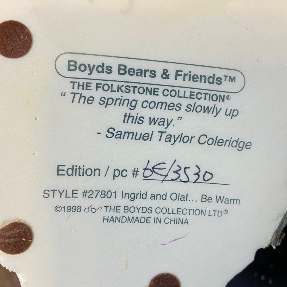 Christmas Boyds Bears Ingrid and Olaf Figurine BE WARM Cream and red - Picture 9 of 9